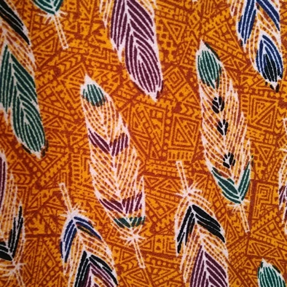 NWT LulaRoe Cassie Feather Print Pencil Skirt 2XL Burnt Orange Pattern - Picture 7 of 13